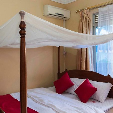 Rwenzori International Hotel Kasese Exterior foto