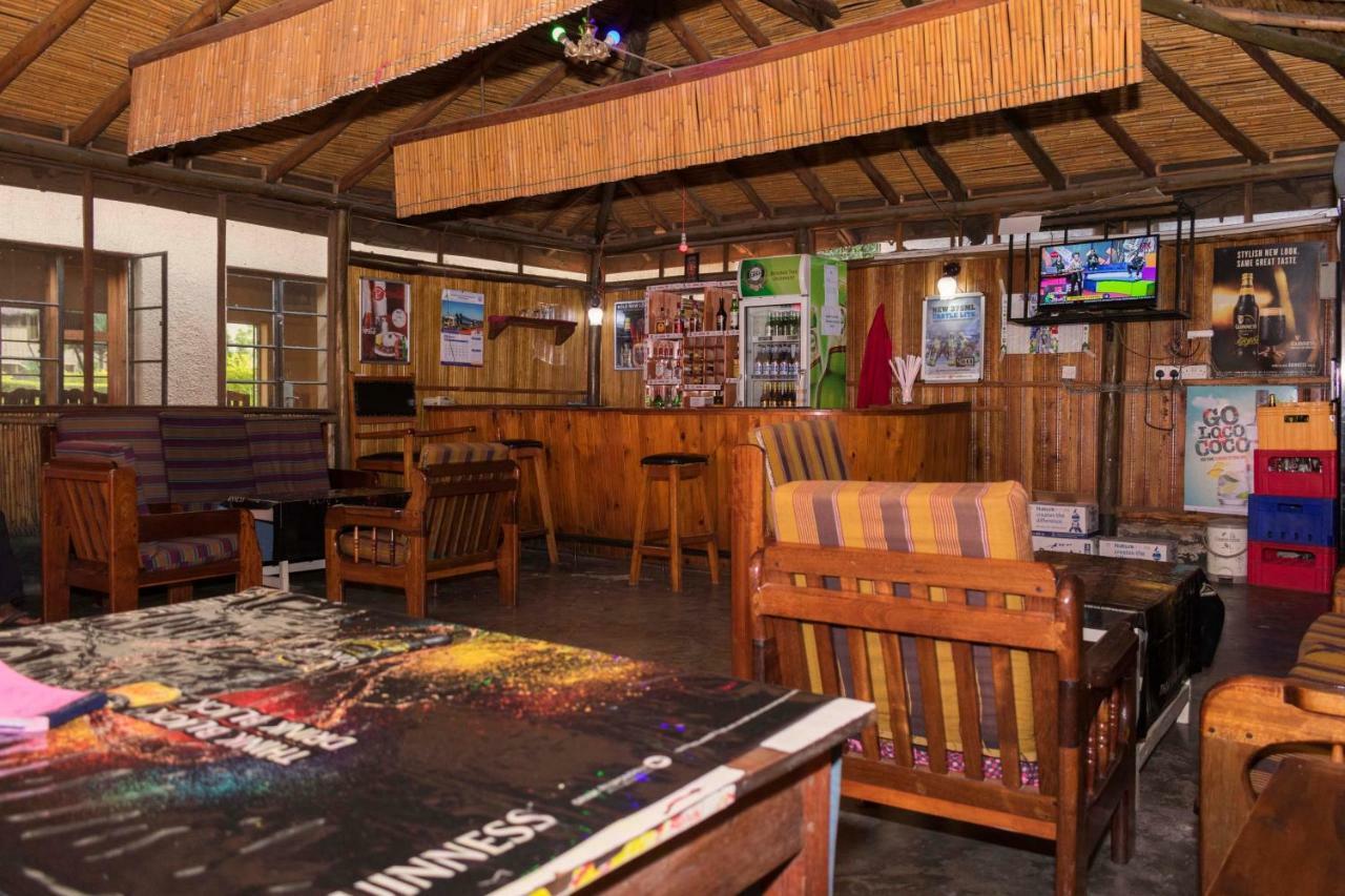 Rwenzori International Hotel Kasese Exterior foto