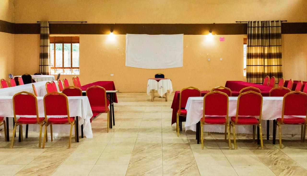 Rwenzori International Hotel Kasese Exterior foto
